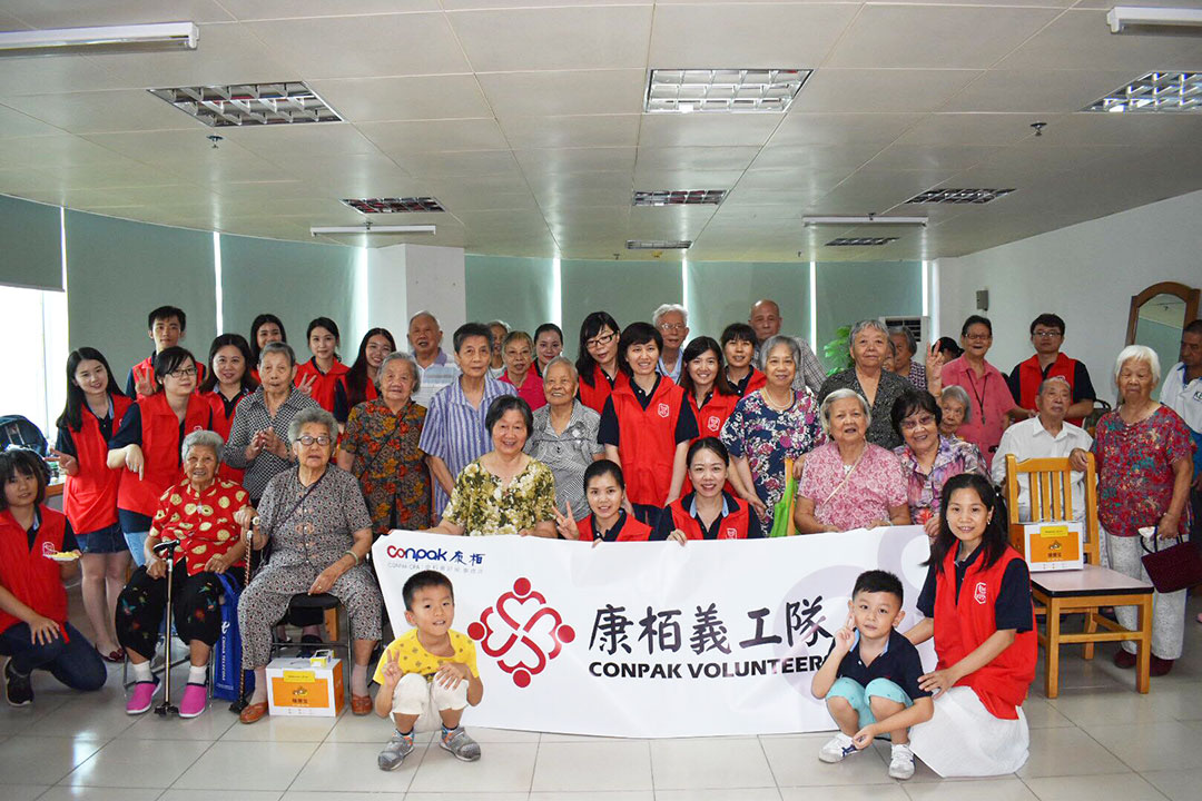 探訪深圳市福田區(qū)福利中心長(zhǎng)者