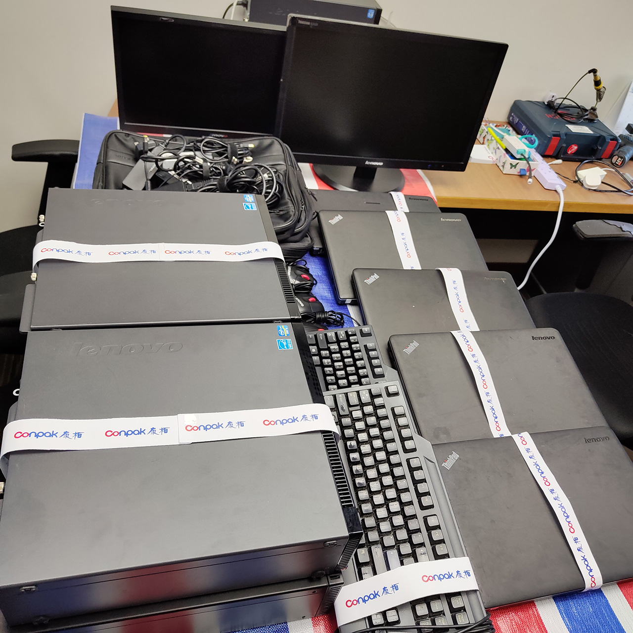 捐贈(zèng)第十七批電腦