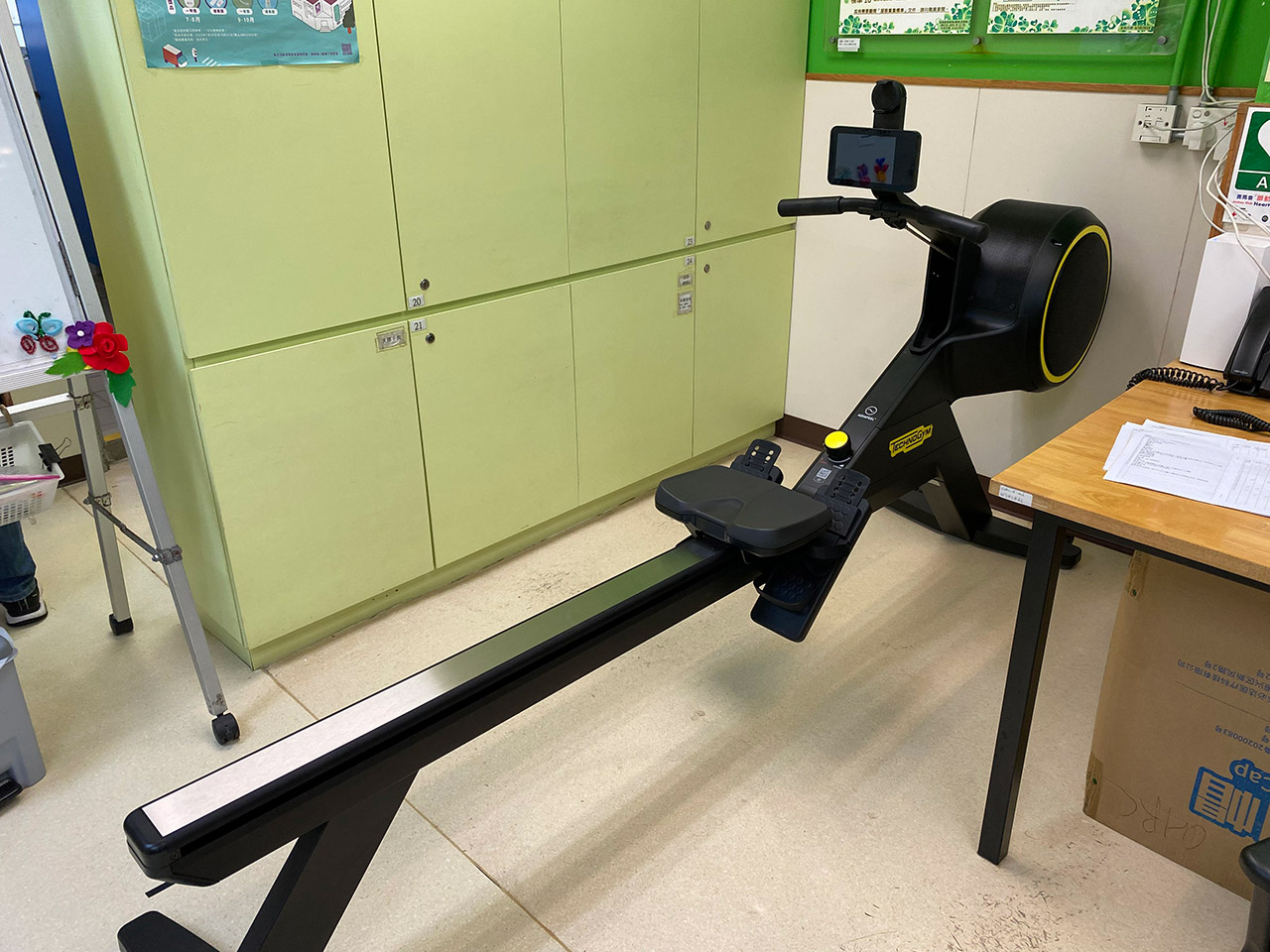 再向麥理浩夫人中心捐贈(zèng)復(fù)康器材